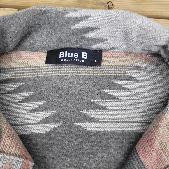 Aztec pattern jacket - Picture 2 of 6